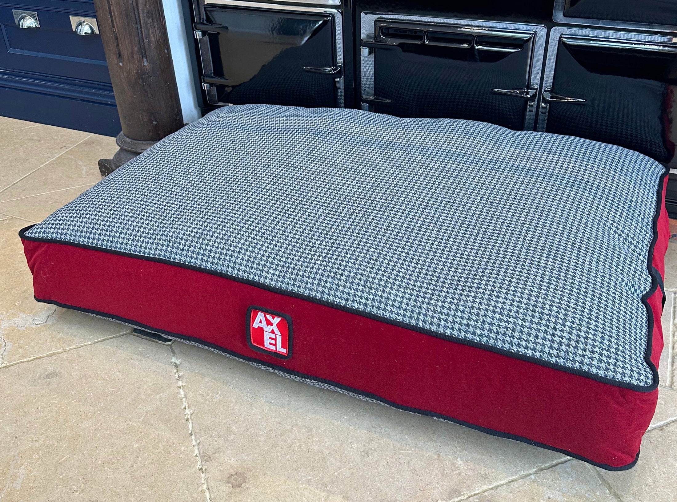 The Houndstooth Covers - Axel Dog Beds