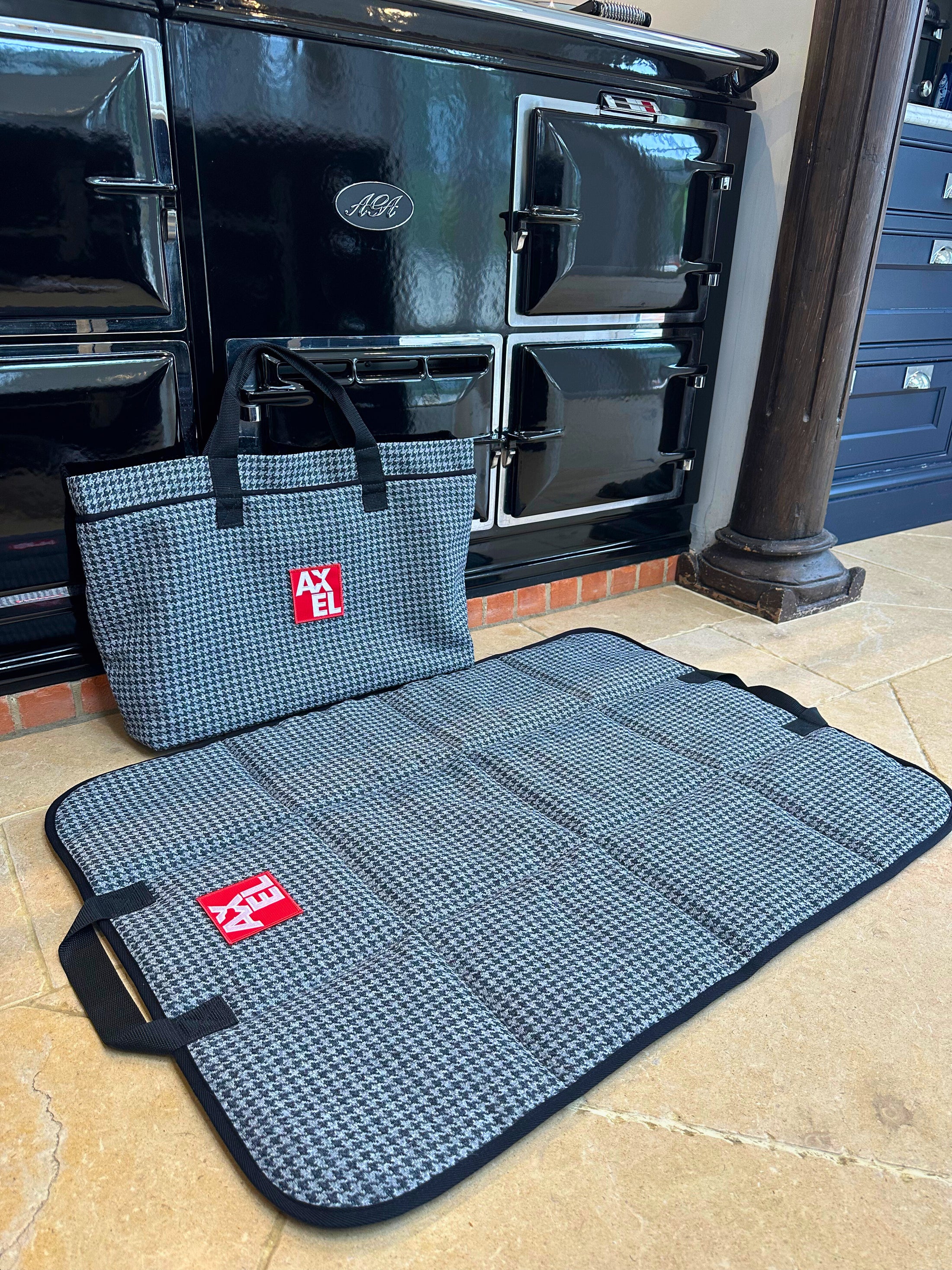 The Houndstooth Travel Bag - Axel Dog Beds