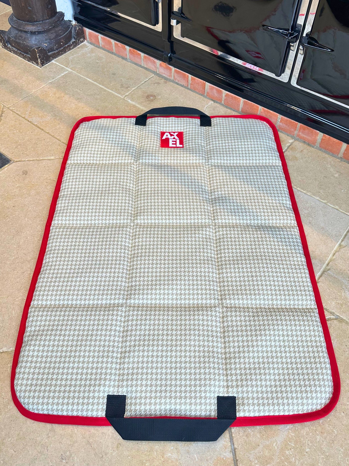 Chelsea Dog Travel Mat