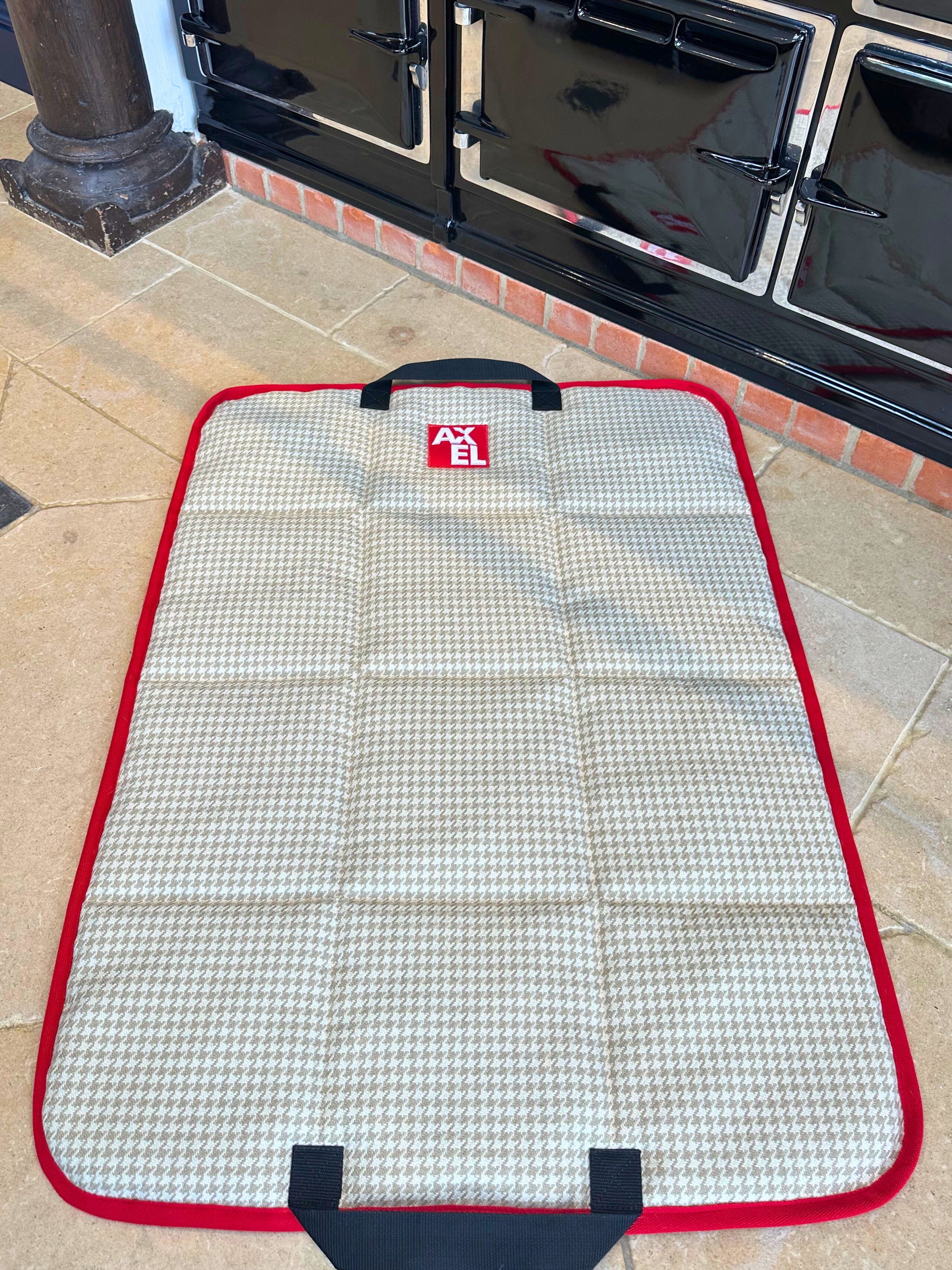 The Chelsea Travel Mat - Axel Dog Beds