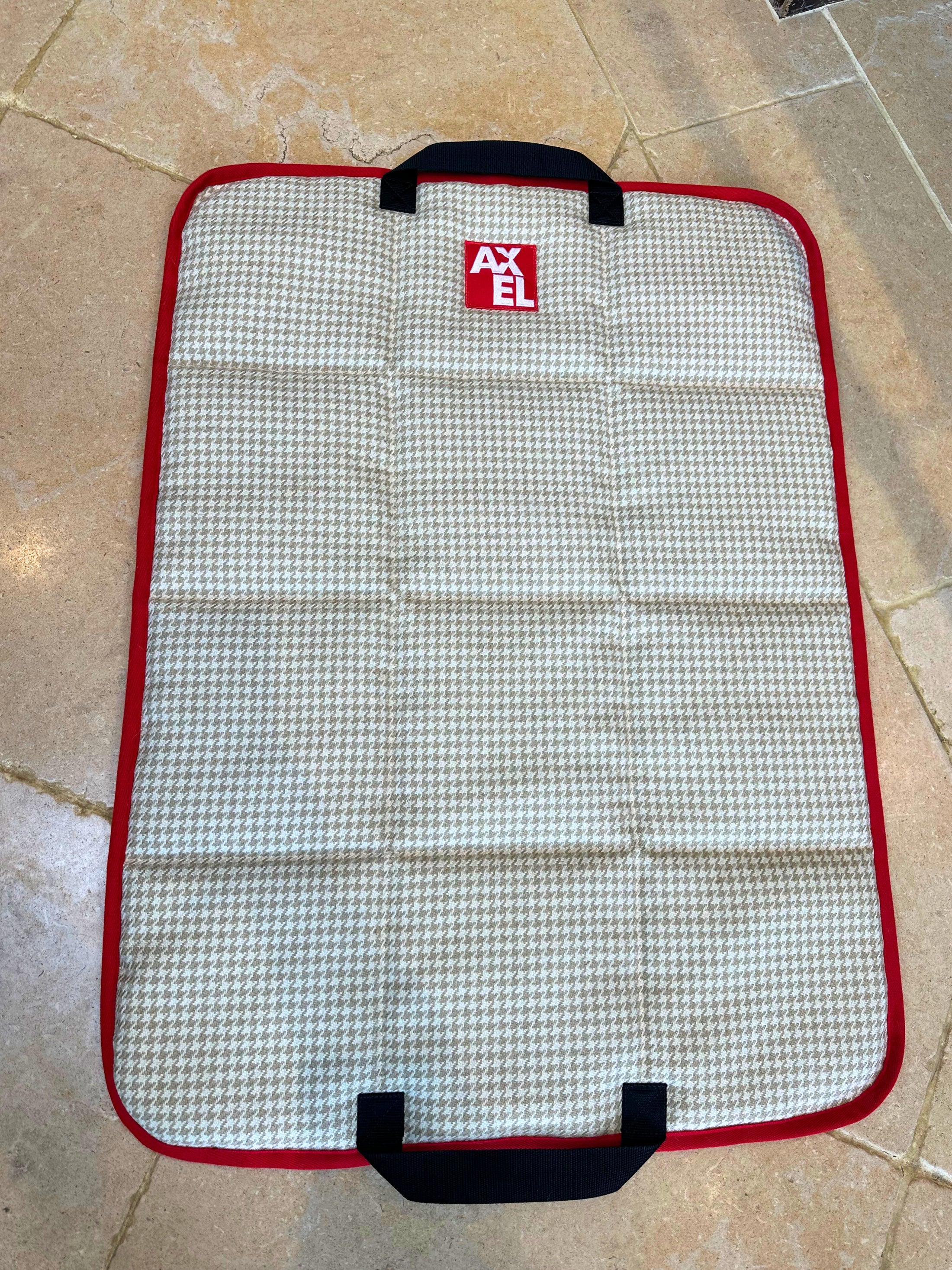 The Chelsea Travel Mat - Axel Dog Beds