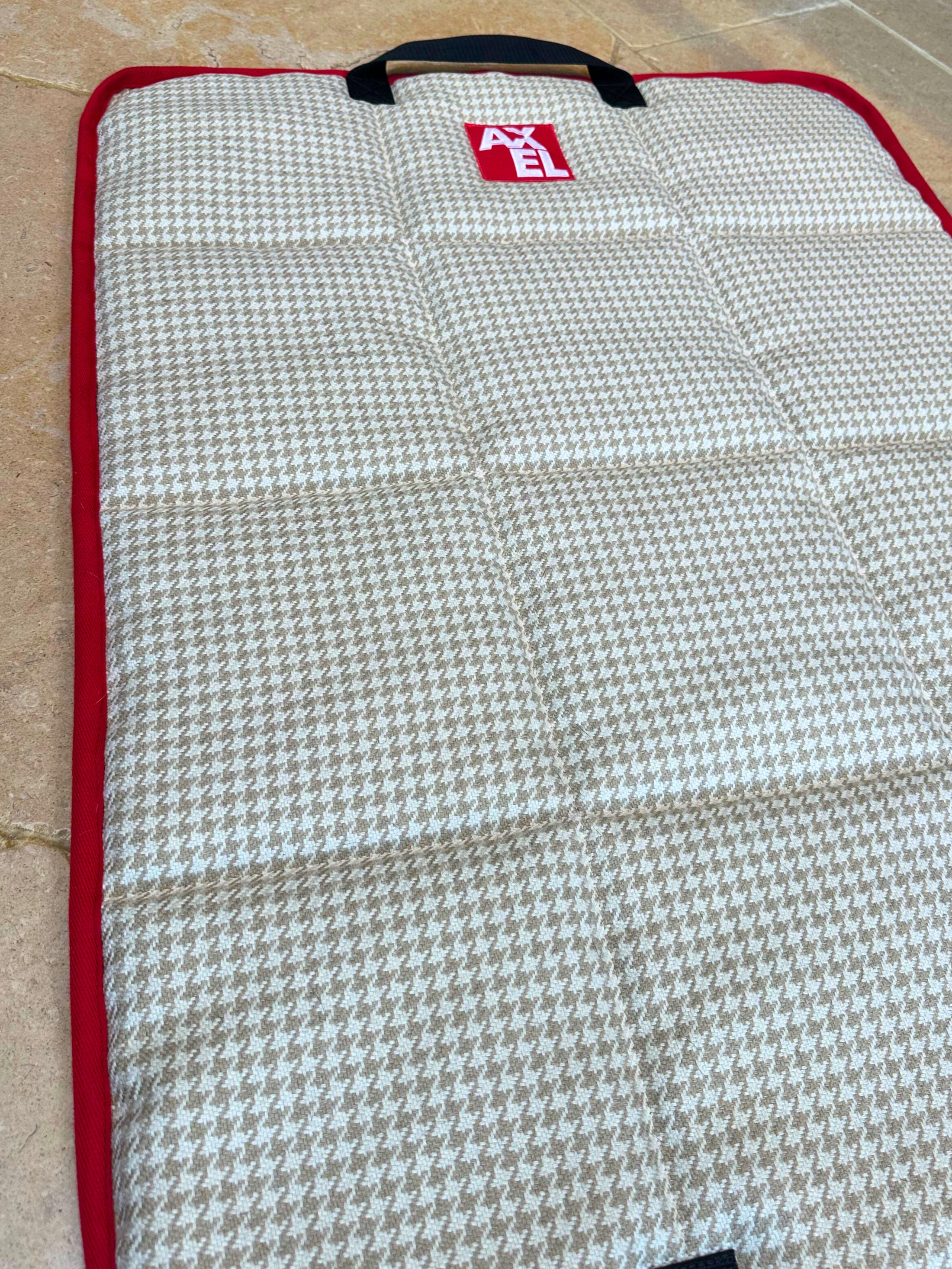 The Chelsea Travel Mat - Axel Dog Beds