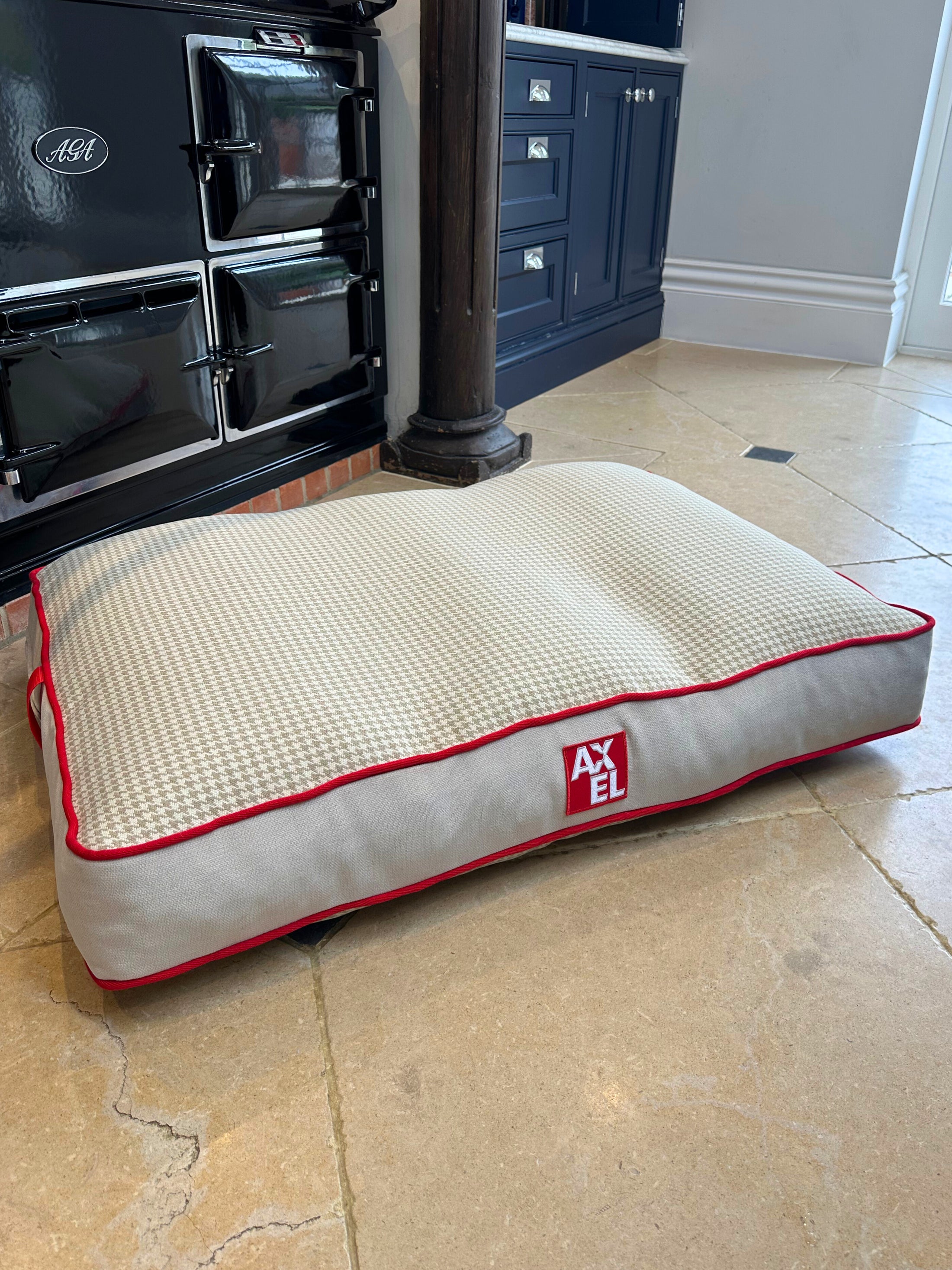 The Chelsea Beds - Axel Dog Beds