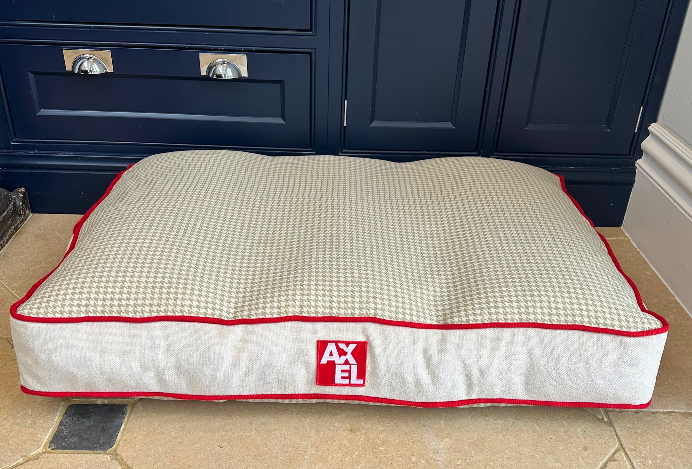 The Chelsea Beds - Axel Dog Beds