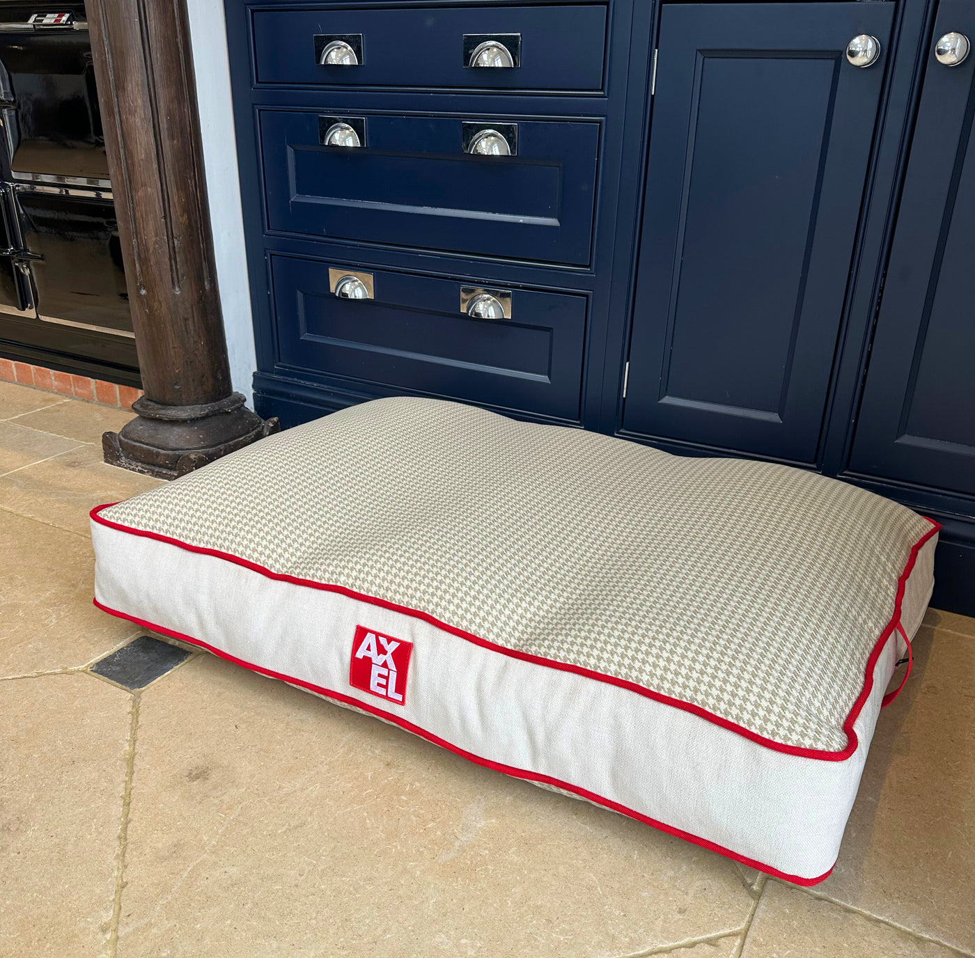 Chelsea Dog Bed