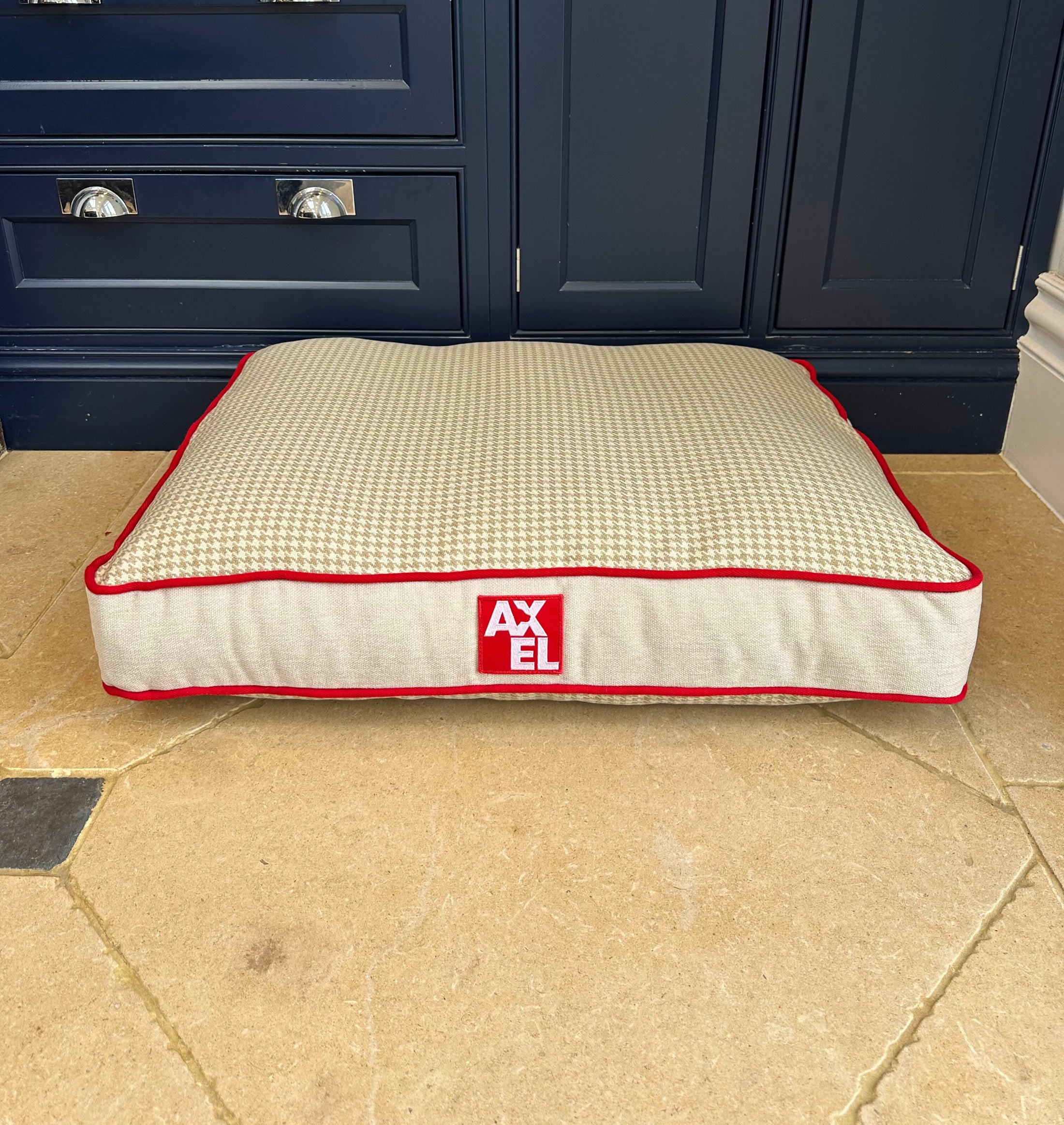 The Chelsea Beds - Axel Dog Beds