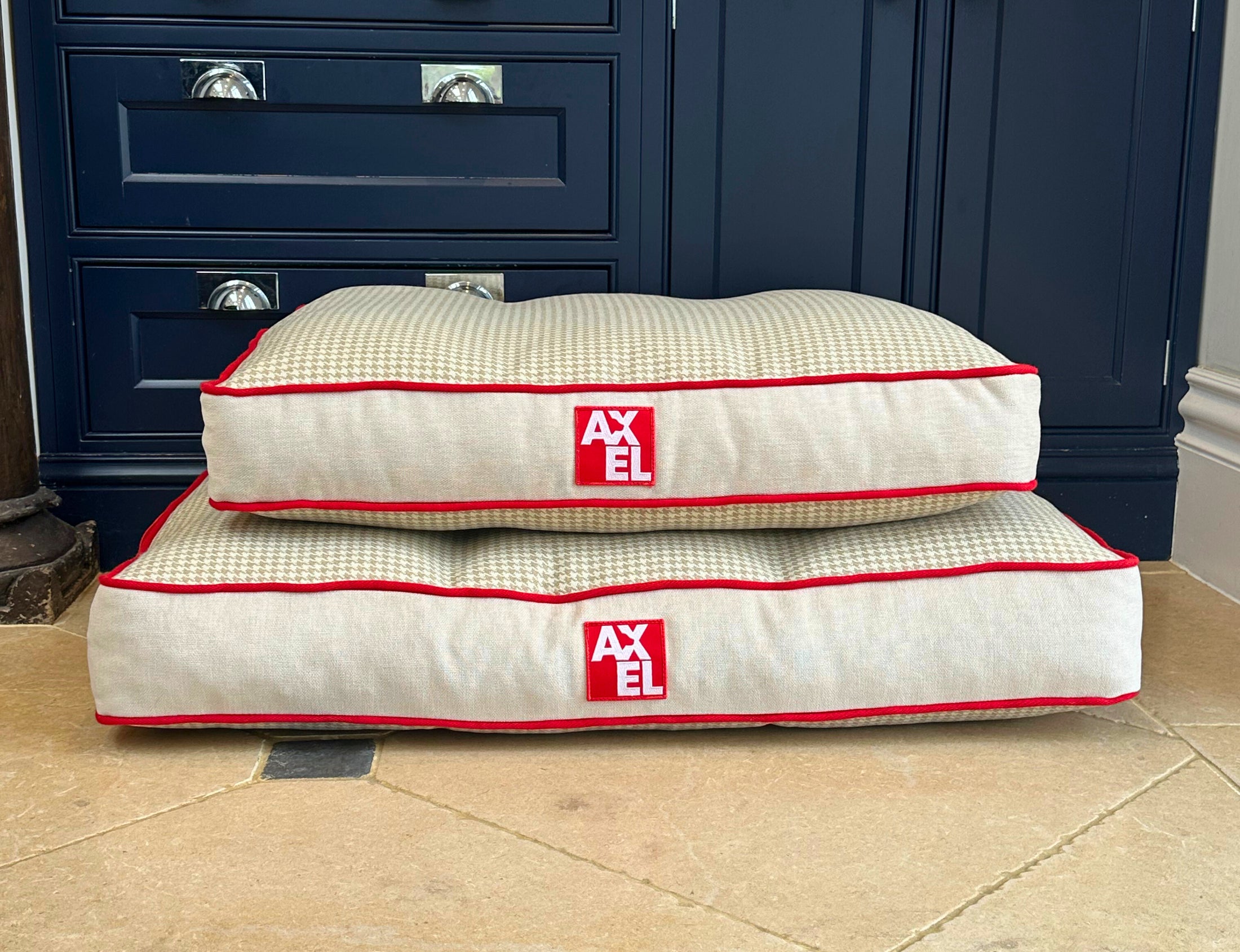 The Chelsea Beds - Axel Dog Beds