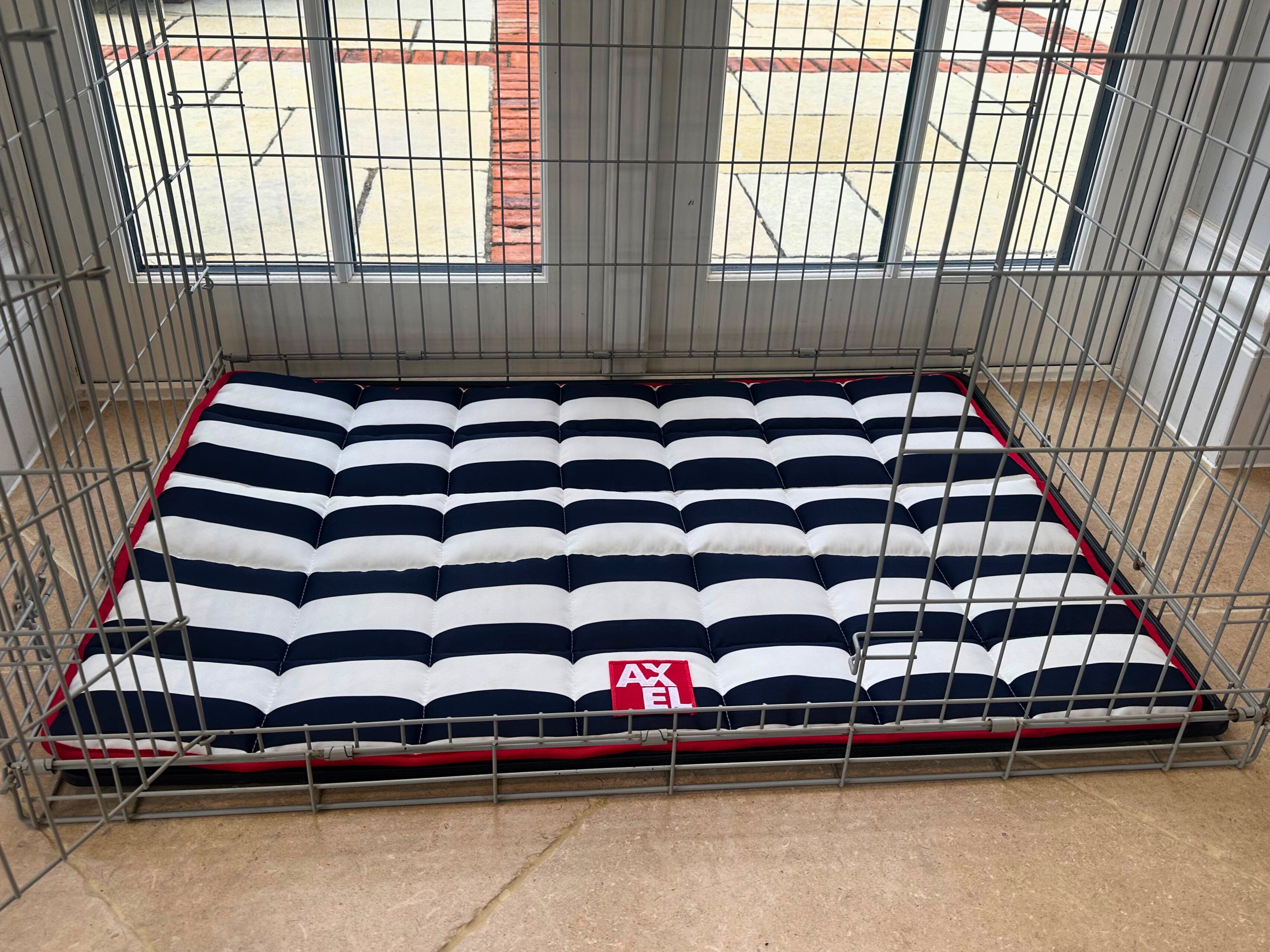 The Coastal Stripe Crate Mat - Axel Dog Beds