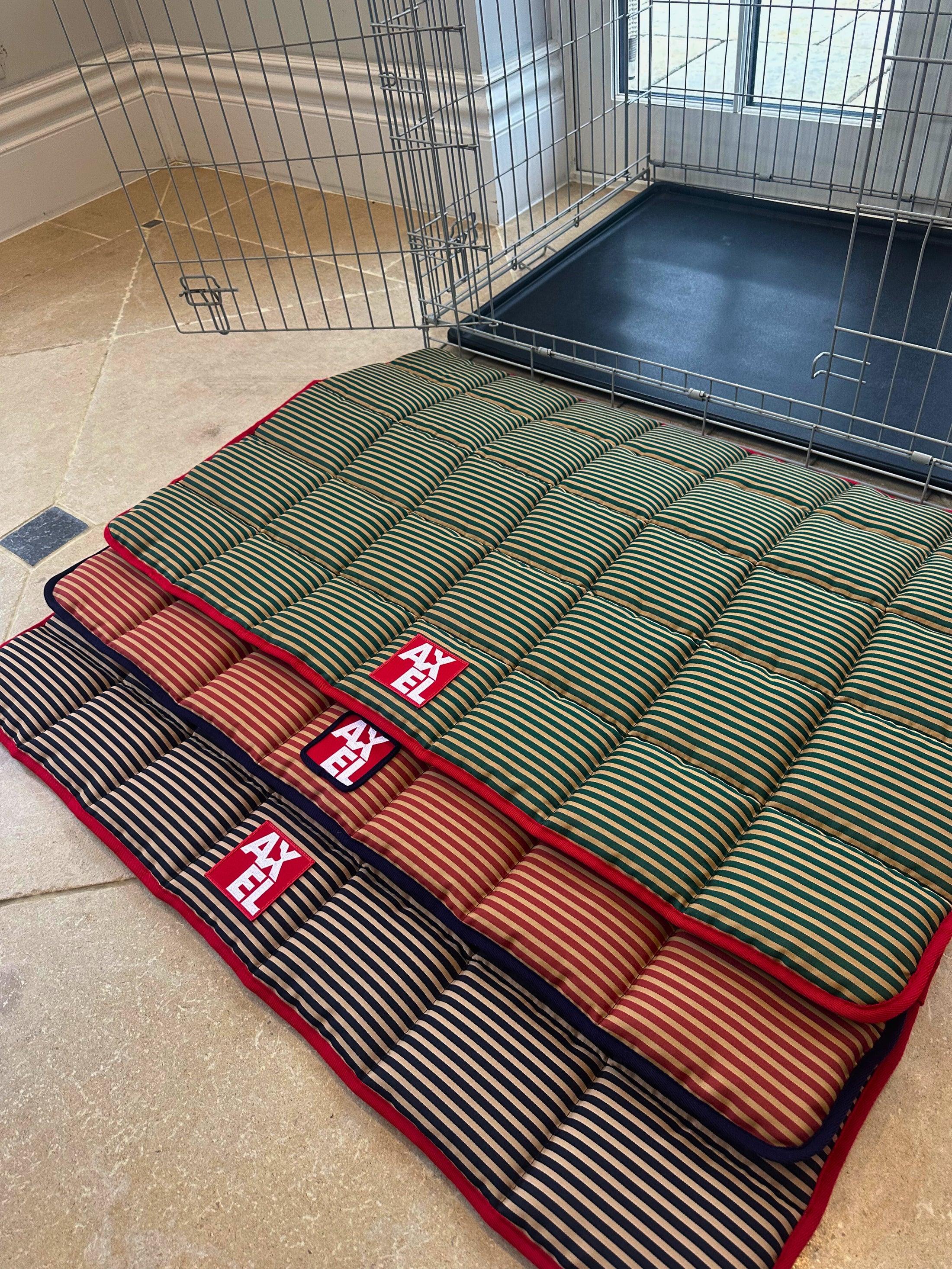 The Marine Stripe Crate Mat - Axel Dog Beds