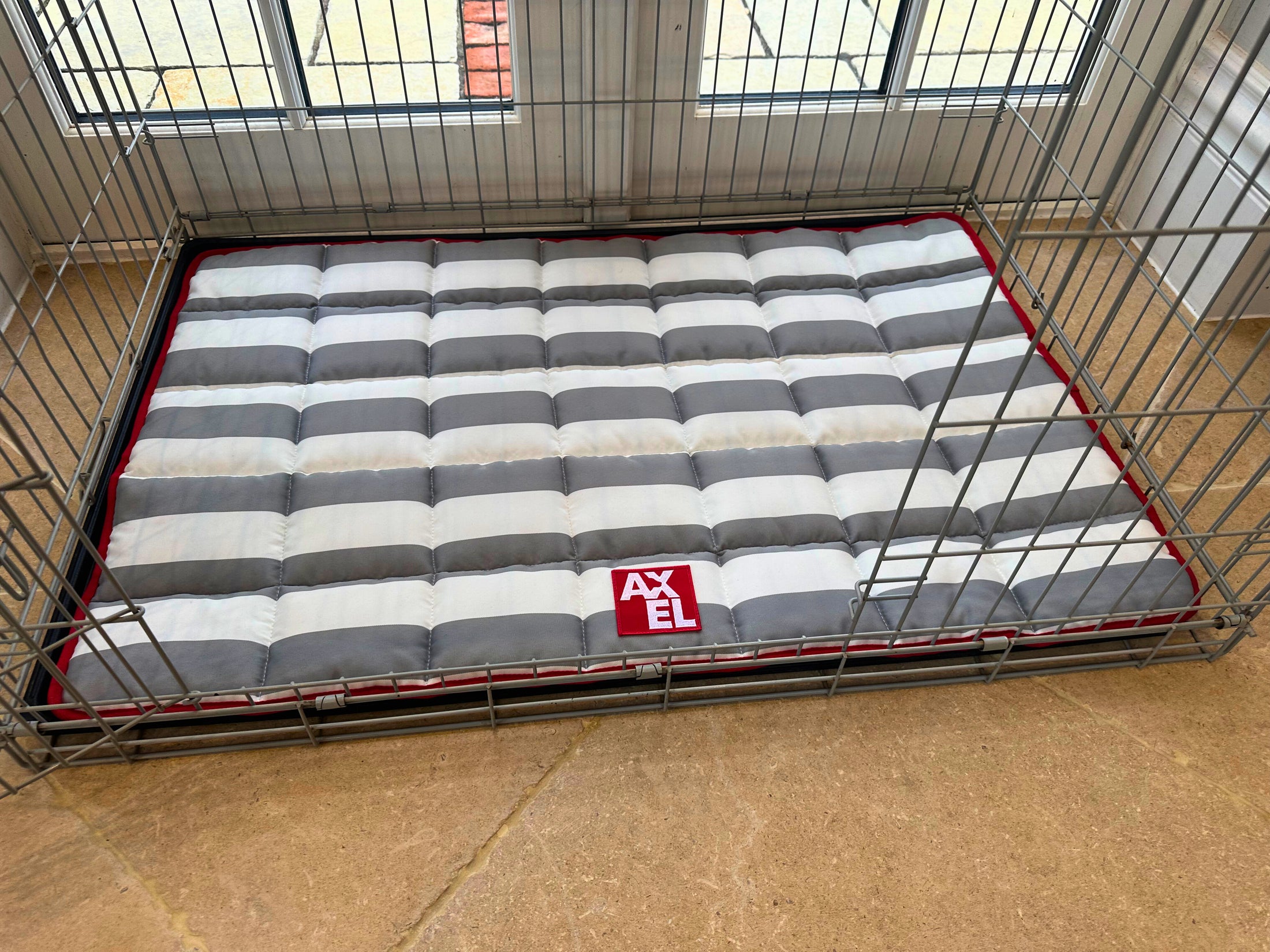 The Coastal Stripe Crate Mat - Axel Dog Beds