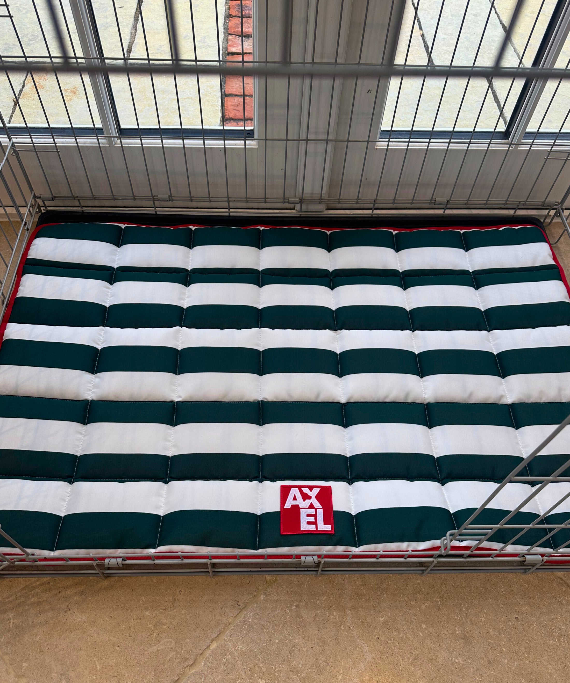 The Coastal Stripe Crate Mat - Axel Dog Beds