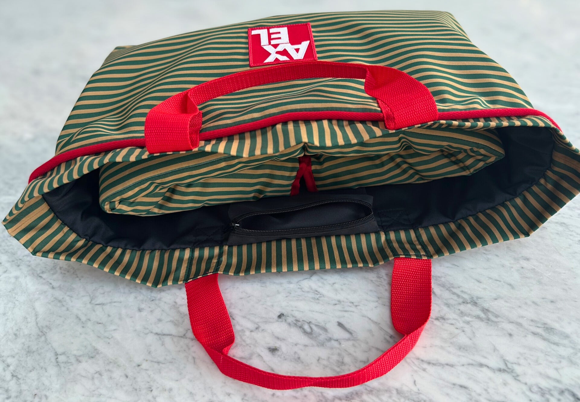 The Marine Stripe Travel Bag - Axel Dog Beds