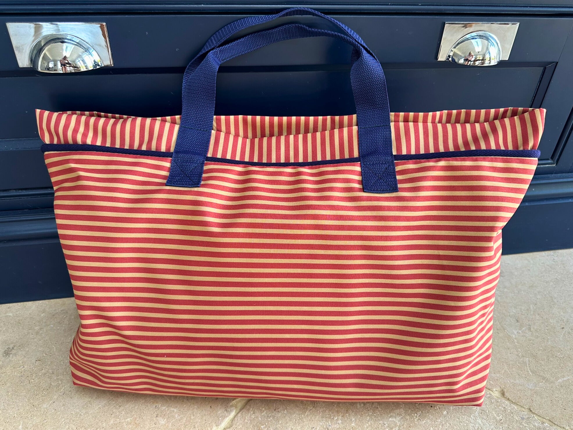 The Marine Stripe Travel Bag - Axel Dog Beds