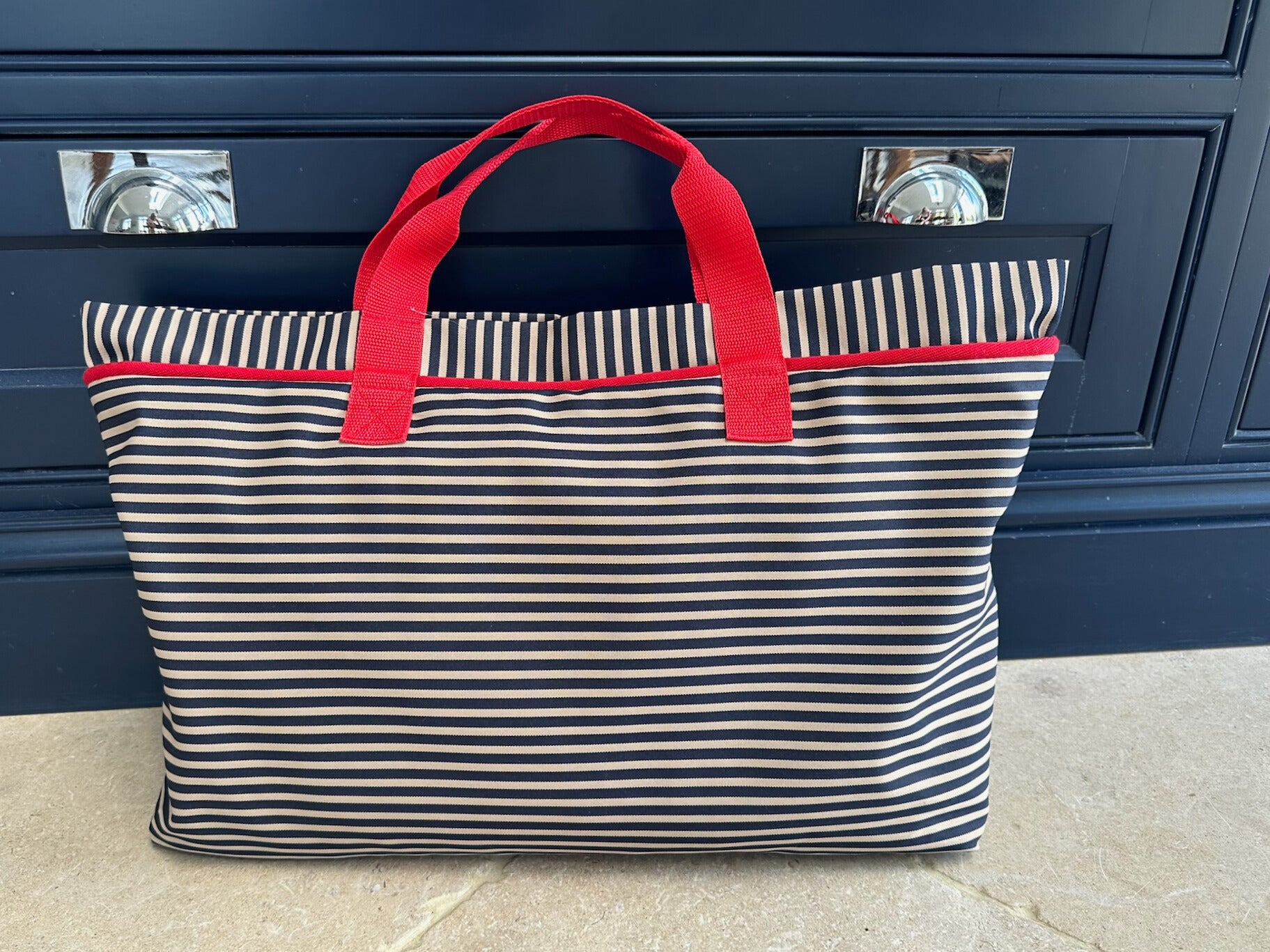 The Marine Stripe Travel Bag - Axel Dog Beds