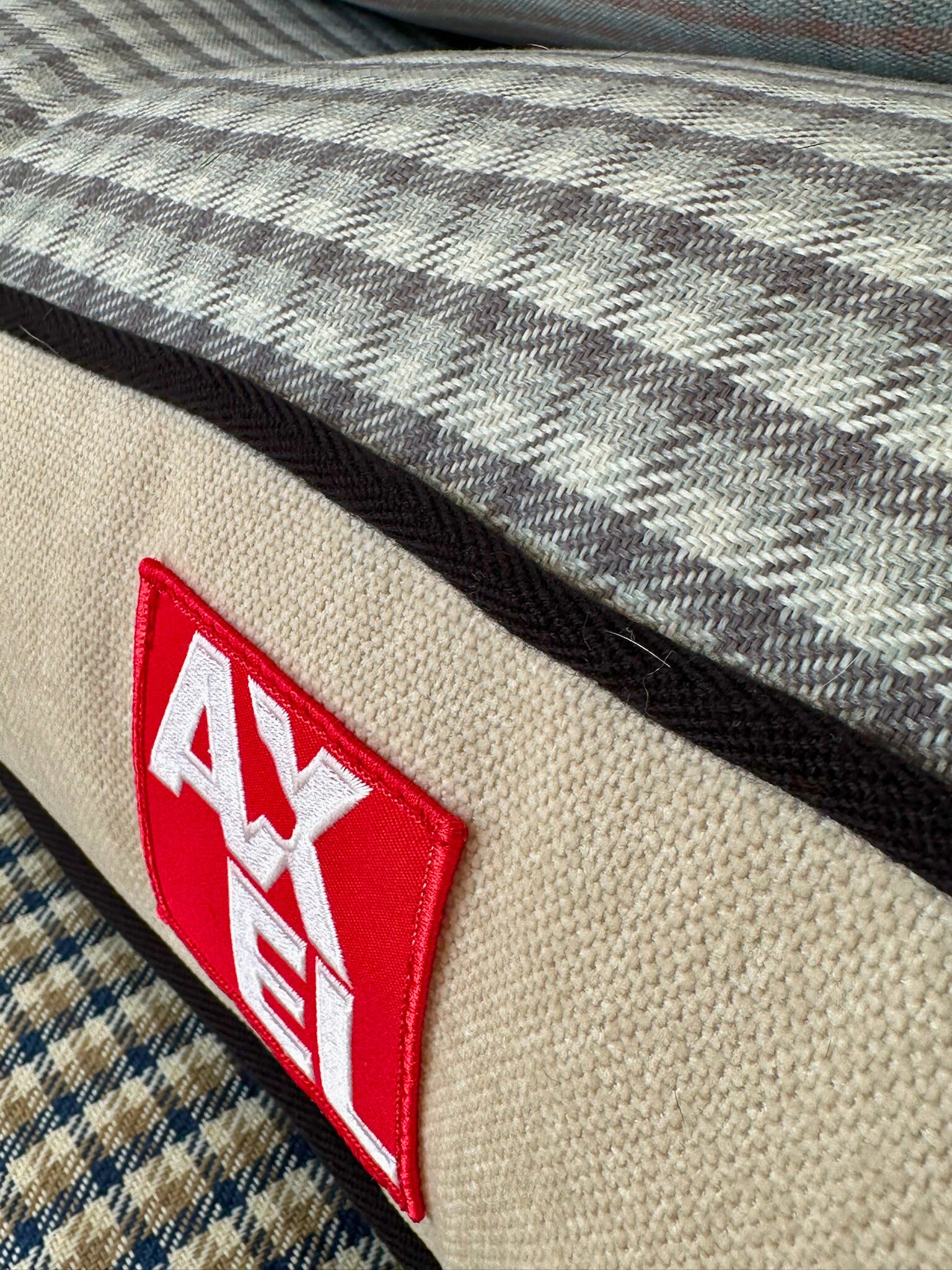 The Gingham Beds - Axel Dog Beds