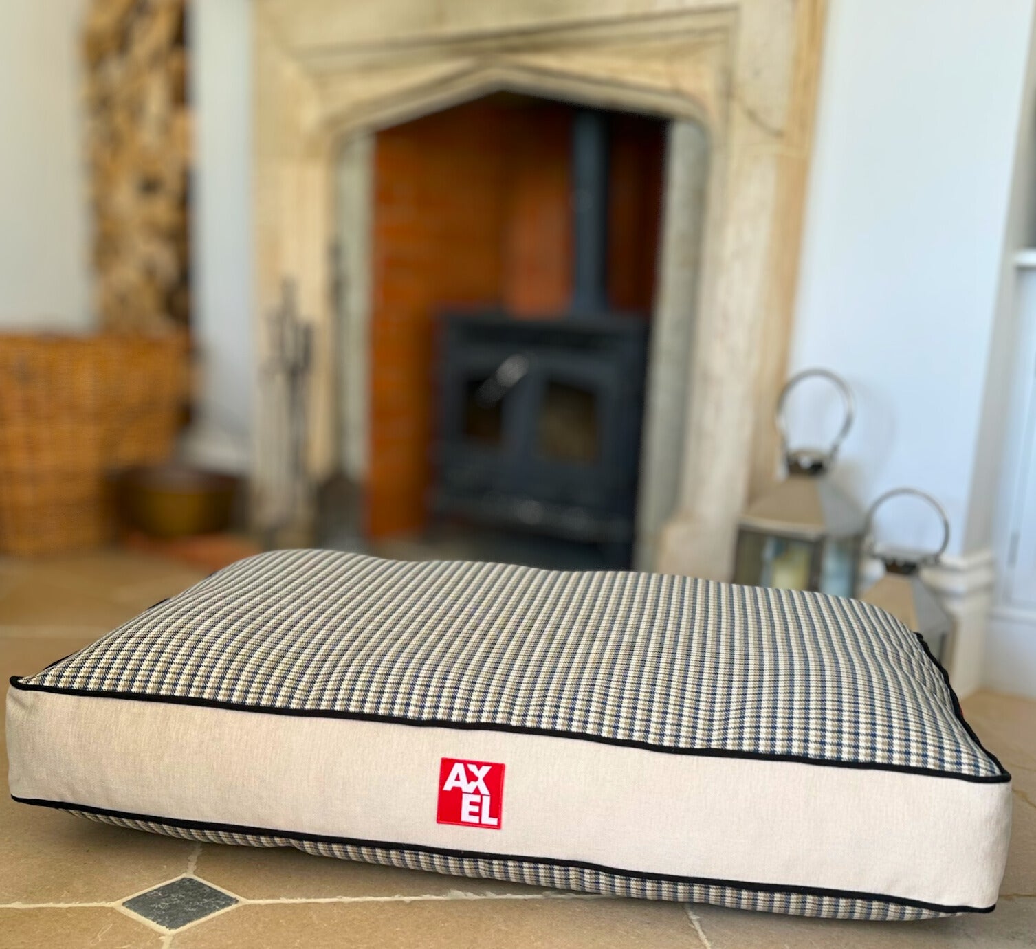 The Gingham Beds - Axel Dog Beds