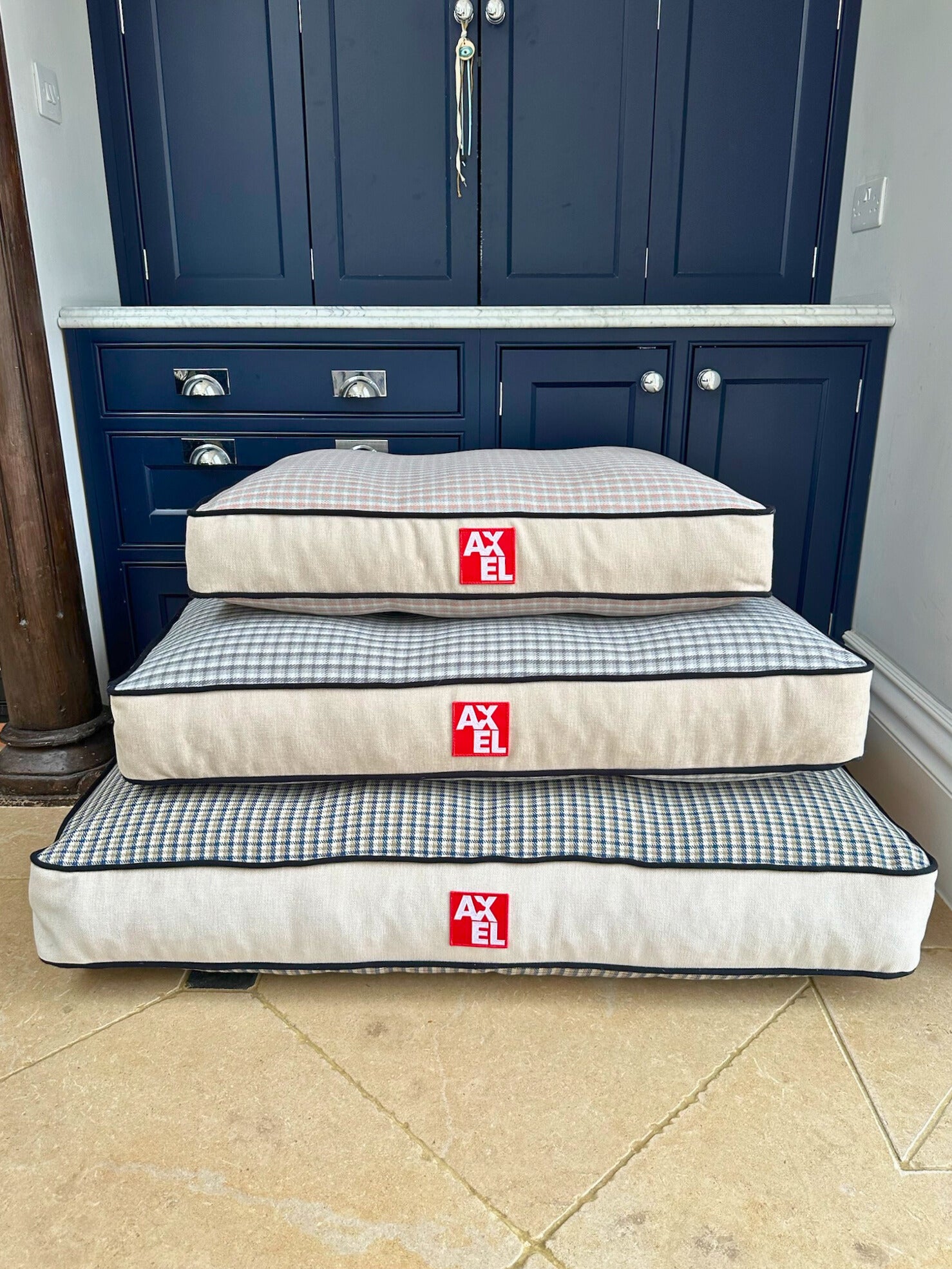 The Gingham Beds - Axel Dog Beds