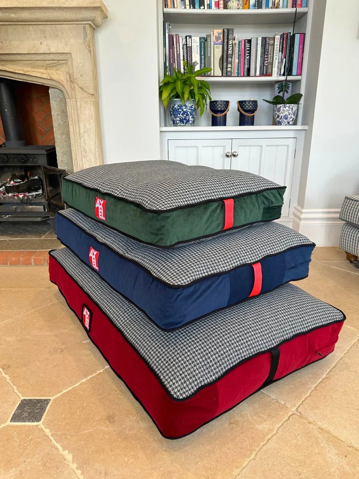 Houndstooth Dog Bed