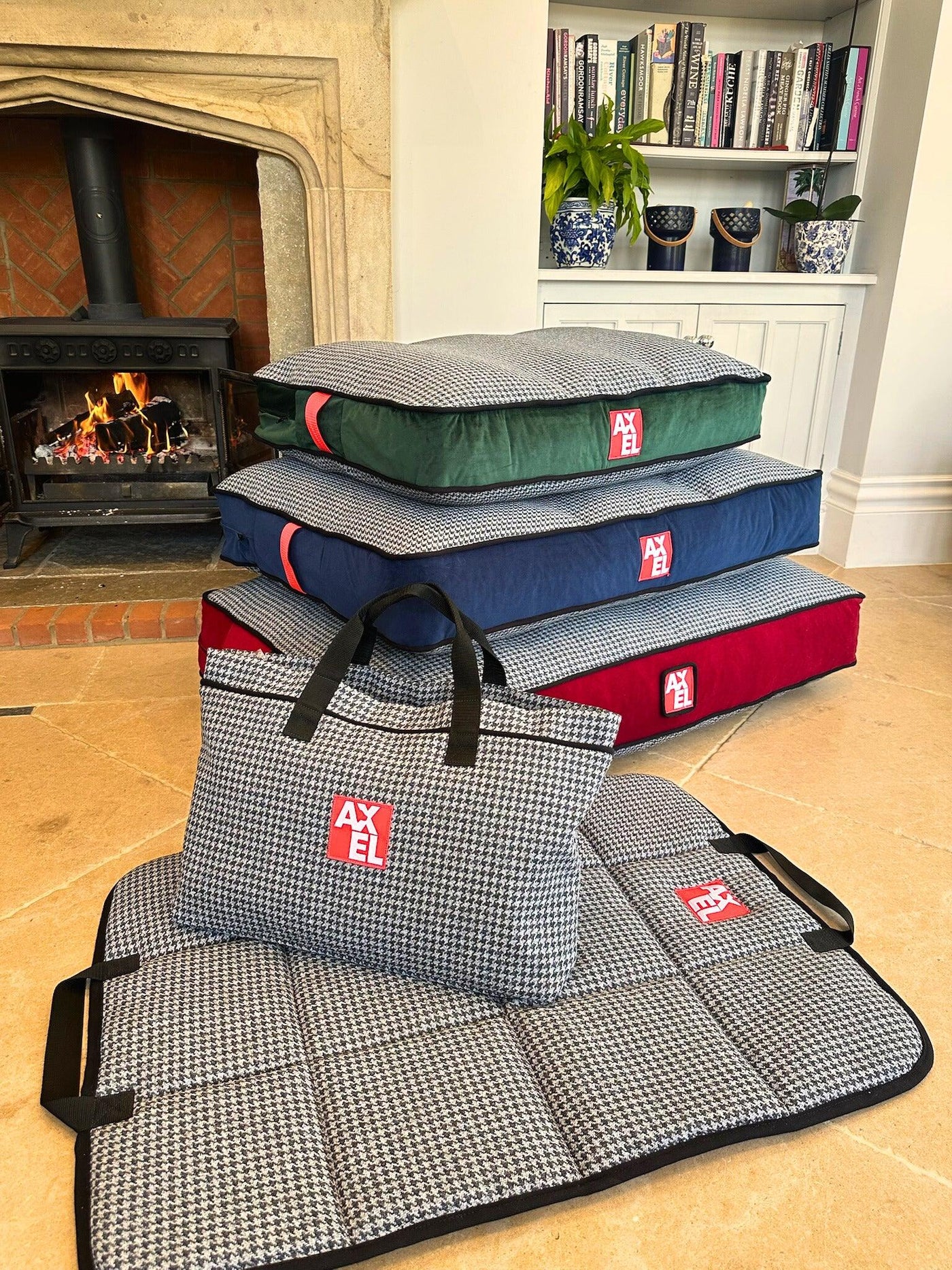 Houndstooth Dog Bed
