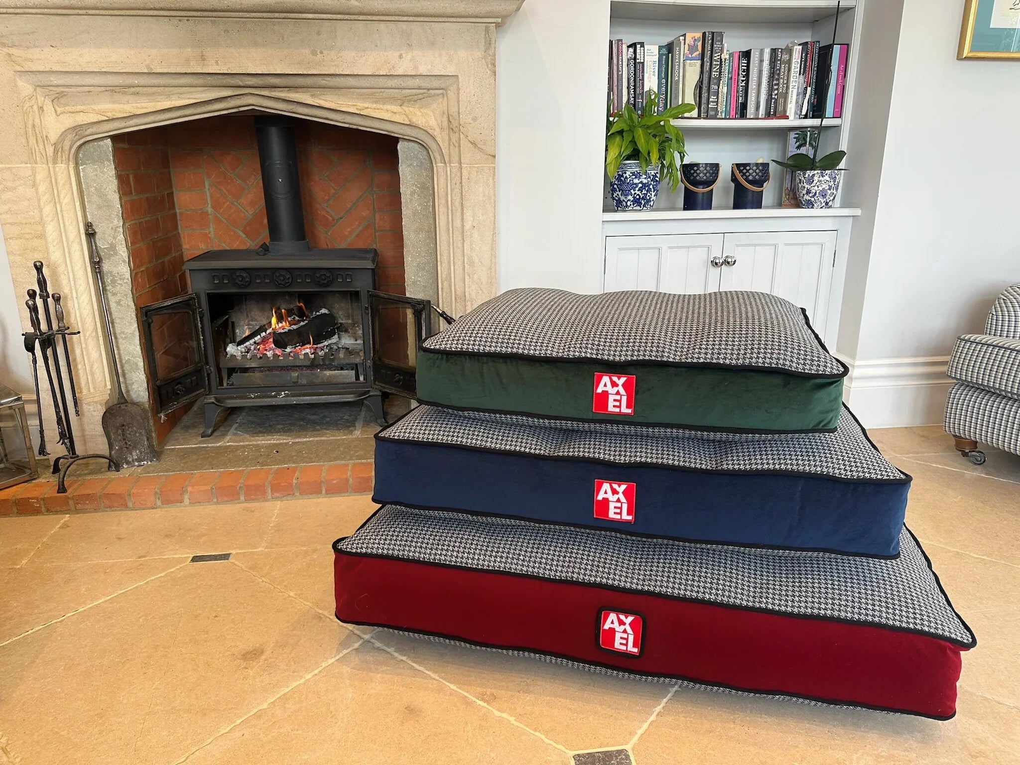 The Houndstooth Beds - Axel Dog Beds