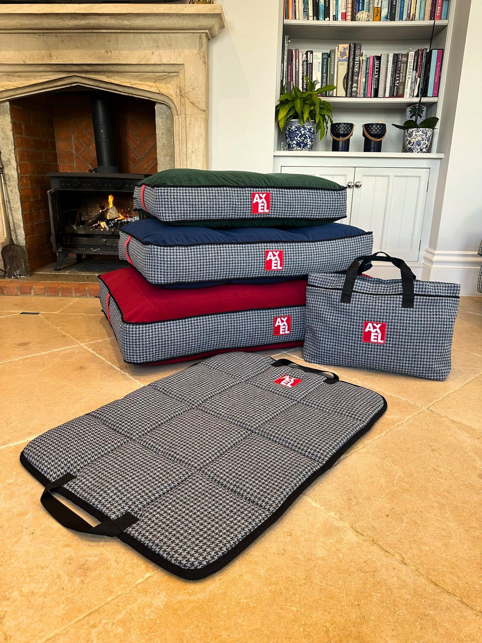 The Heritage Velvet Beds - Axel Dog Beds
