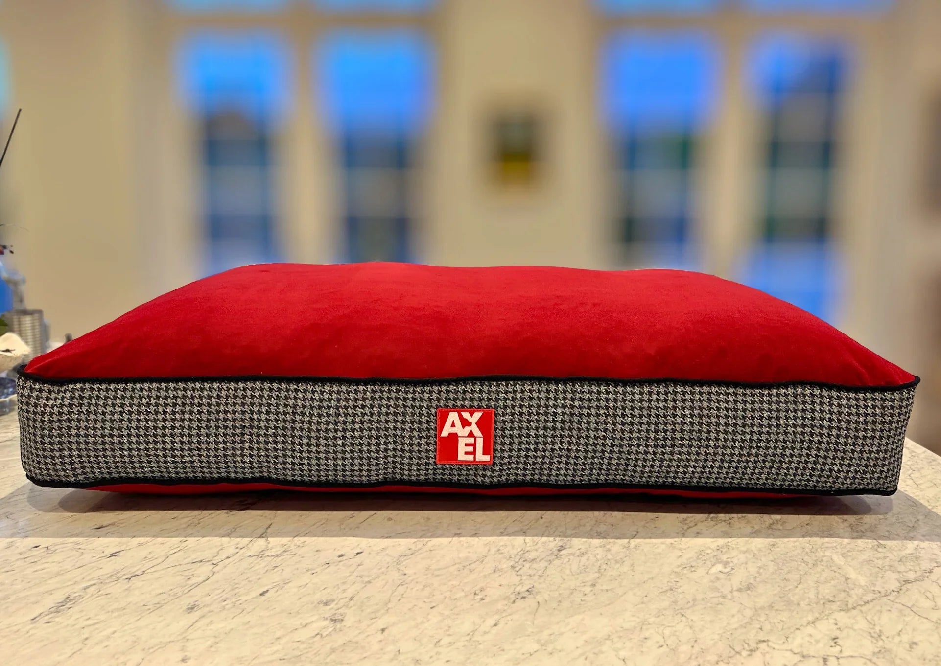 The Heritage Velvet Beds - Axel Dog Beds