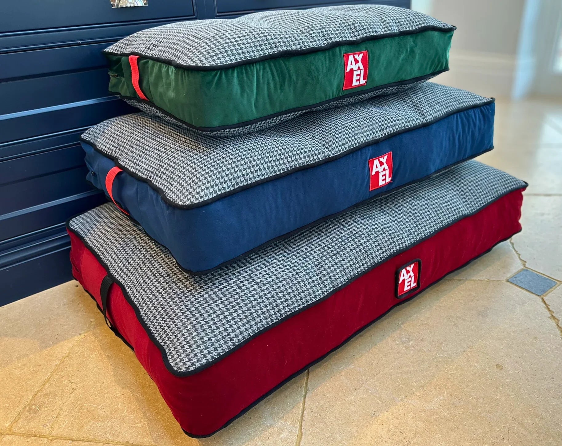 The Houndstooth Beds - Axel Dog Beds